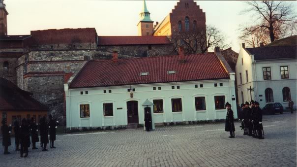 n27418357_39313821_1910