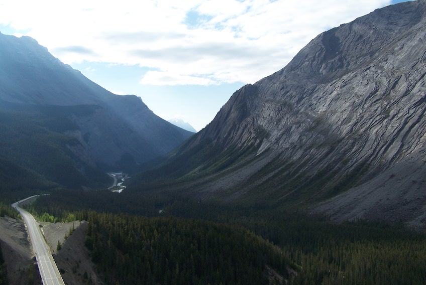 Back down the Icefields Parkway