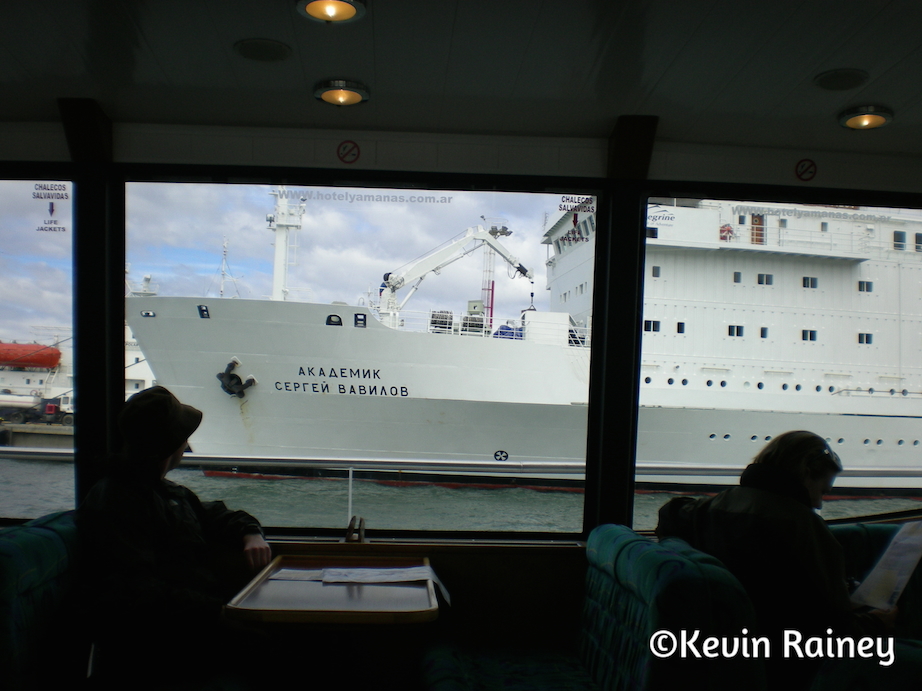 Akademik Sergei Vavilov in Ushuaia