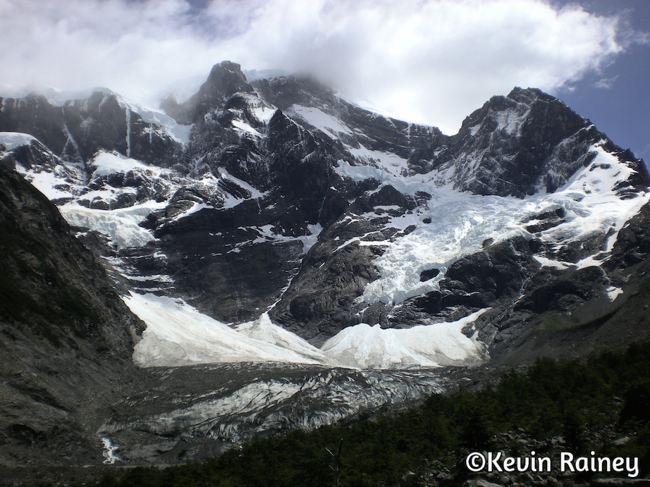 Approaching Refugio Las Torres