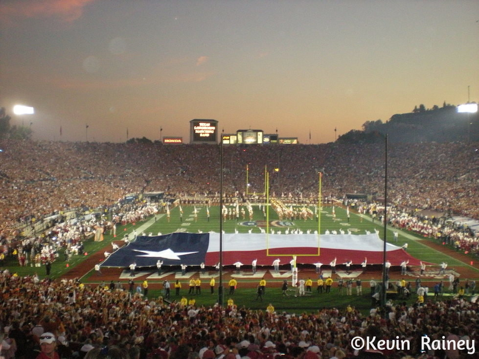 Longhorns band performs