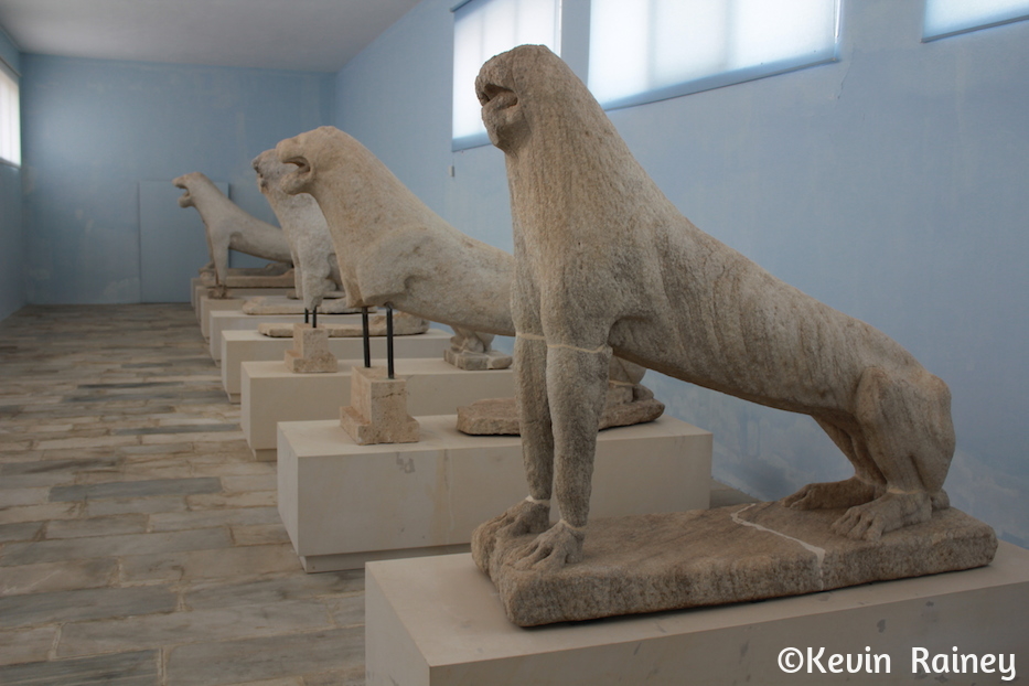 The Naxian lions