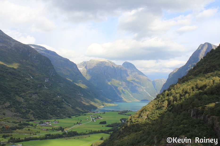 The Brenndal Valley on the descent from the Brenndalsbreen